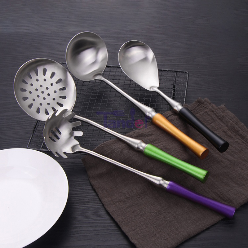 Roestvrijstalen kookgereedschapssets Accessoire Keukengereiset met houder